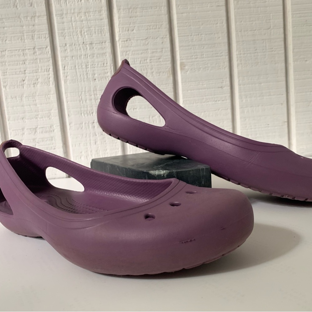 CROCS Purple Flats with Cutout Details